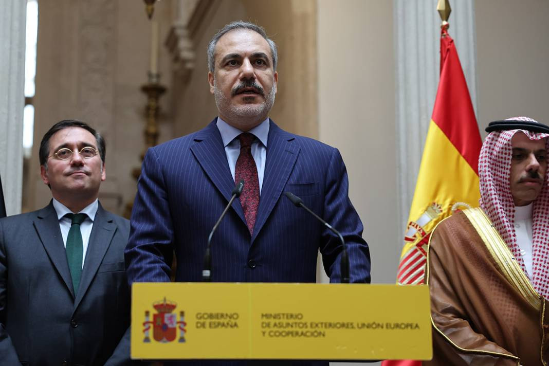 Fidan İspanya'da Gazze Temas Grubu üyeleriyle bir araya geldi - Resim: 15